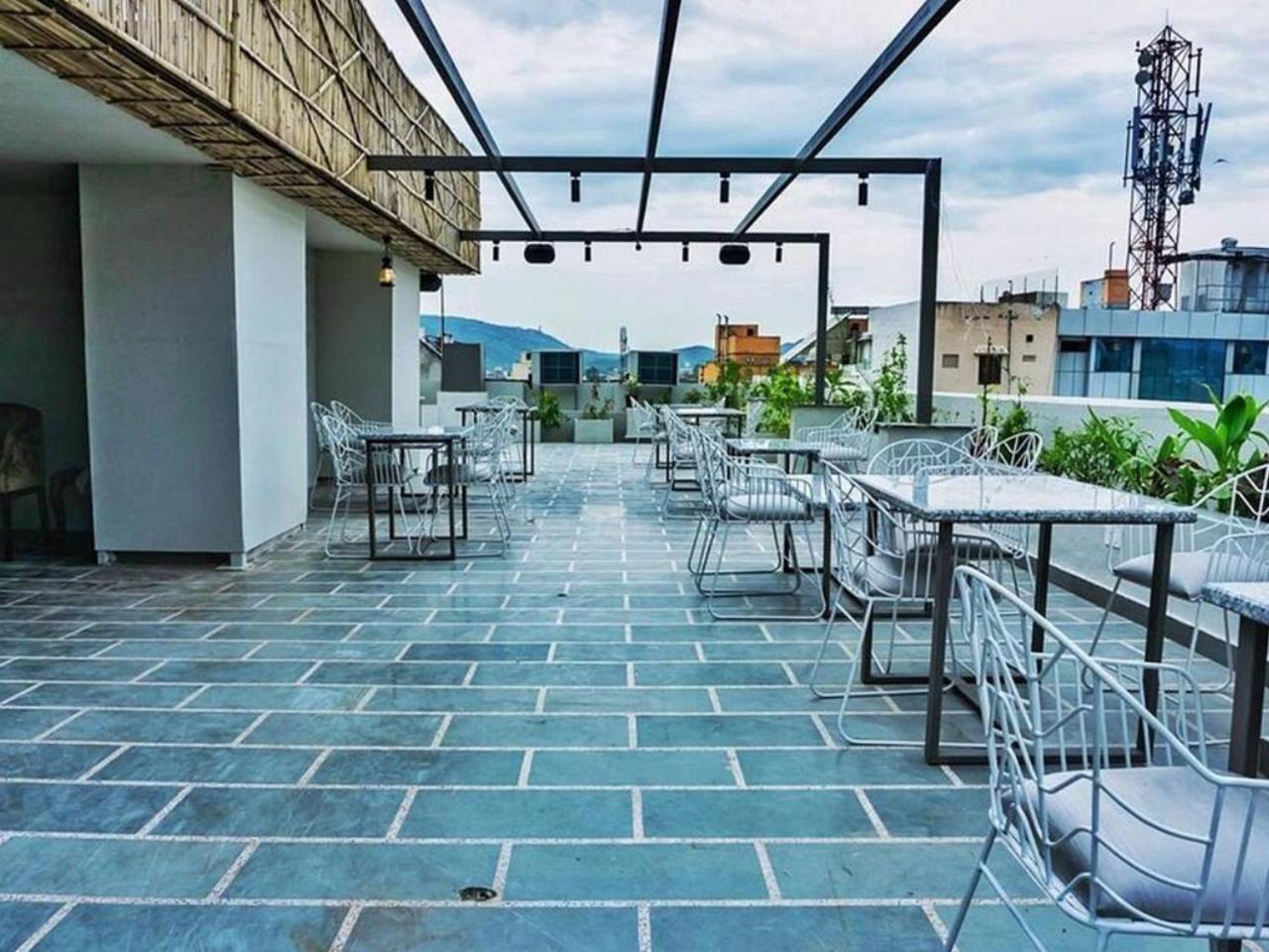 Raas Mahal-Hotel In Jaipur Near Tourist Places Экстерьер фото